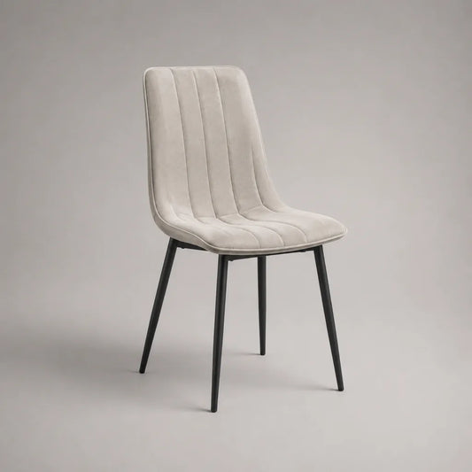 Sedia imbottita in velluto poliestere beige con piedini in acciaio nero, 47 × 55 × 86 cm